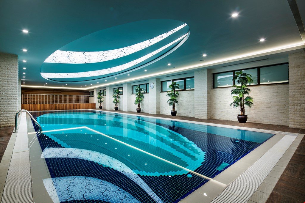 Nirvana Lagoon Luxury