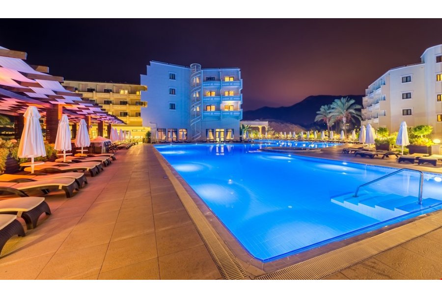 Vuni Palace Hotel & Casino